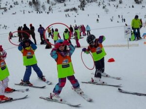 Slide (skitem.gr-ski-academy-pisoderi-greece-akadimia-2014-960x450-04)